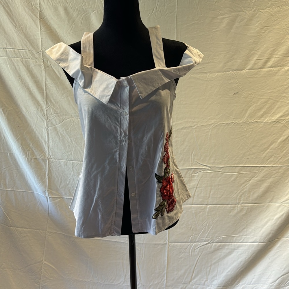 NWT cold shoulder top